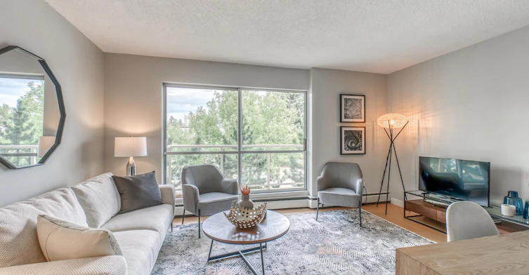 FEED-742 Kingsmere Crescent Southwest, Calgary, AB, T2V 2H8 - 5
