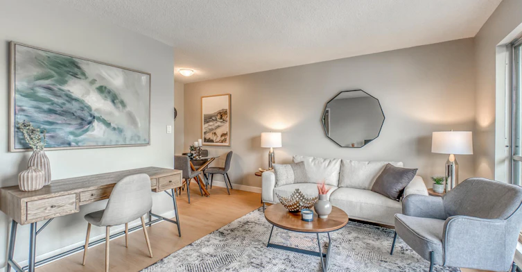 FEED-742 Kingsmere Crescent Southwest, Calgary, AB, T2V 2H8 - 6