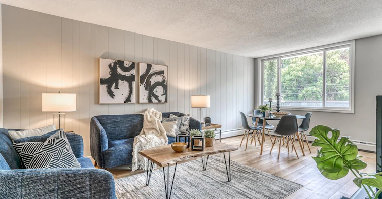 FEED-11121 82 Avenue Northwest, Edmonton, AB, T5R 3R4 - 6