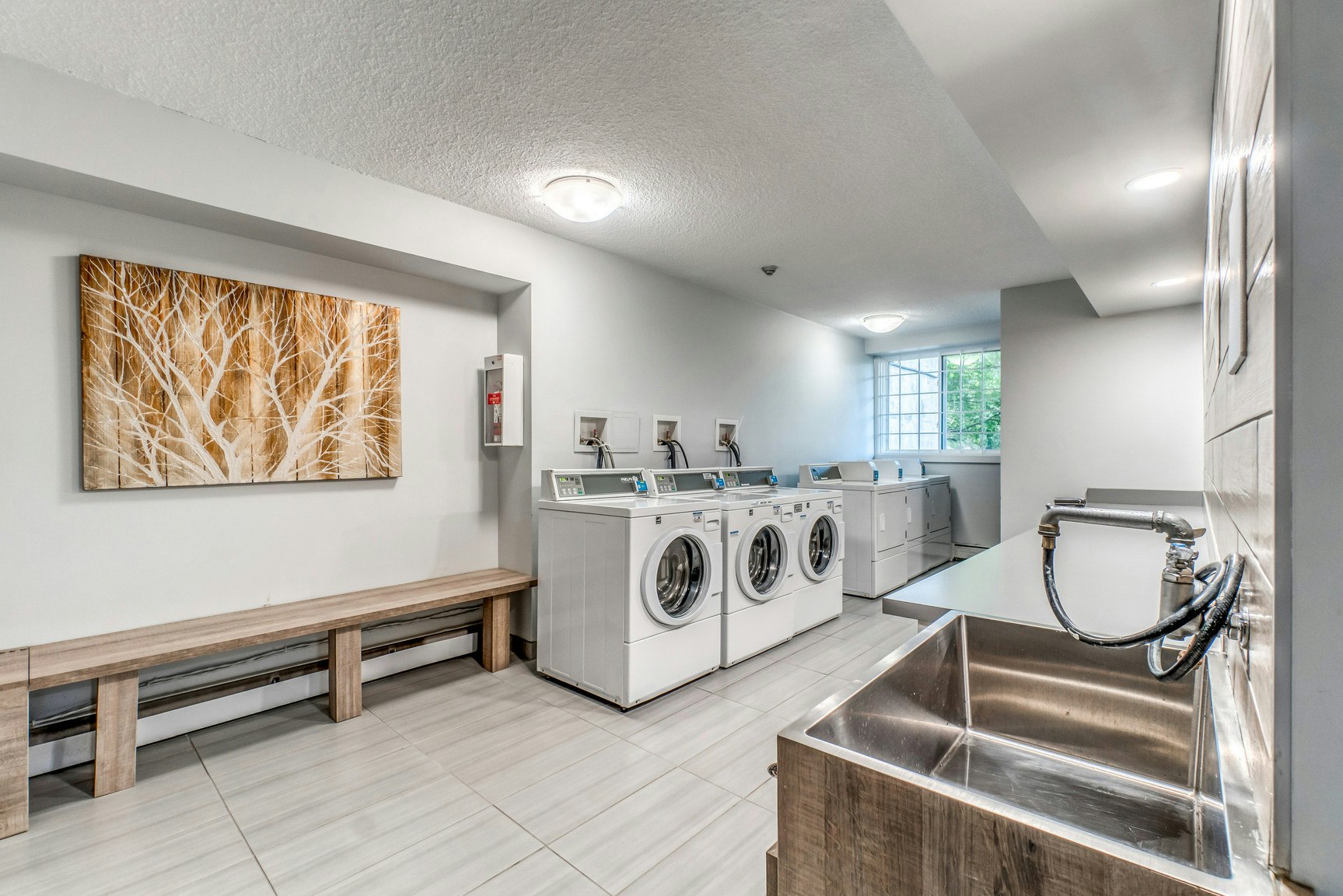 1711 25 Avenue Southwest, Calgary, AB, T2T 1A2 - 9