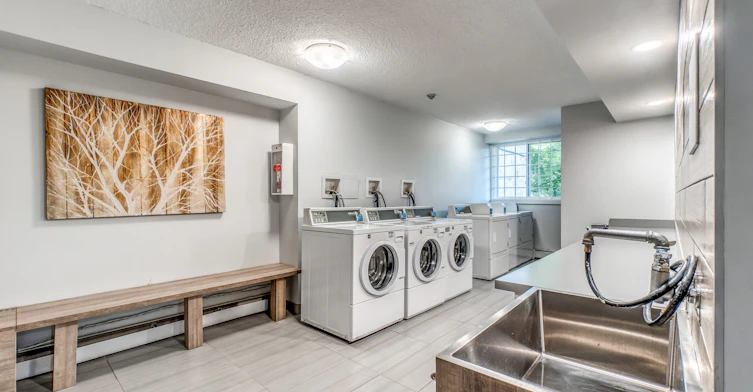1711 25 Avenue Southwest, Calgary, AB, T2T 1A2 - 9