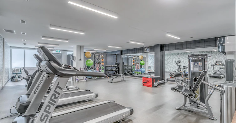 FEED-11610 100 Avenue Northwest, Edmonton, AB, T5K 0K1 - 10