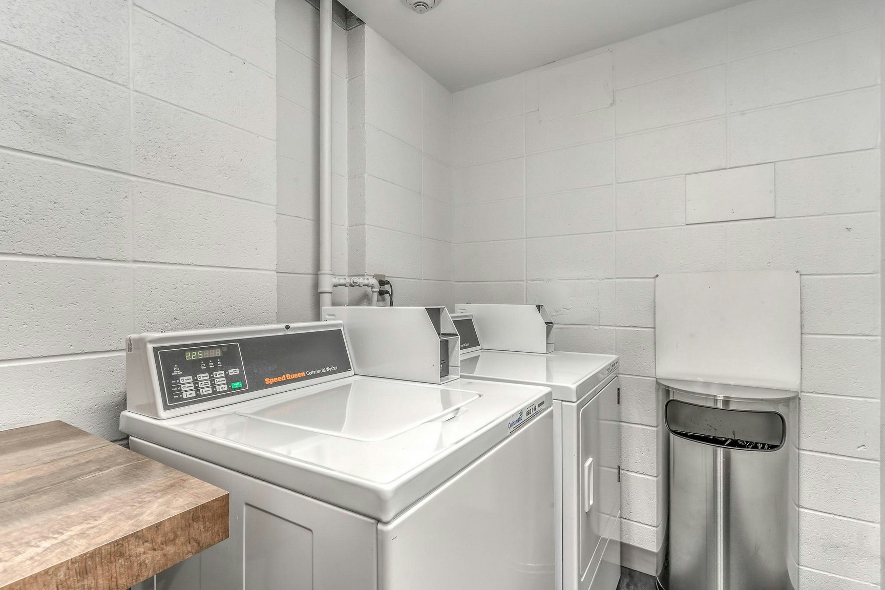 FEED-11610 100 Avenue Northwest, Edmonton, AB, T5K 0K1 - 17