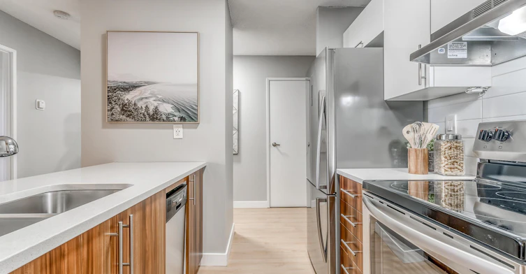 FEED-11610 100 Avenue Northwest, Edmonton, AB, T5K 0K1