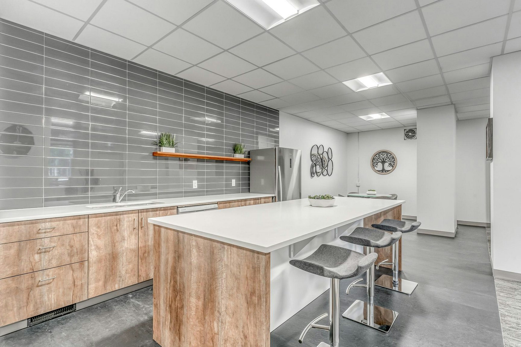 FEED-11610 100 Avenue Northwest, Edmonton, AB, T5K 0K1 - 14