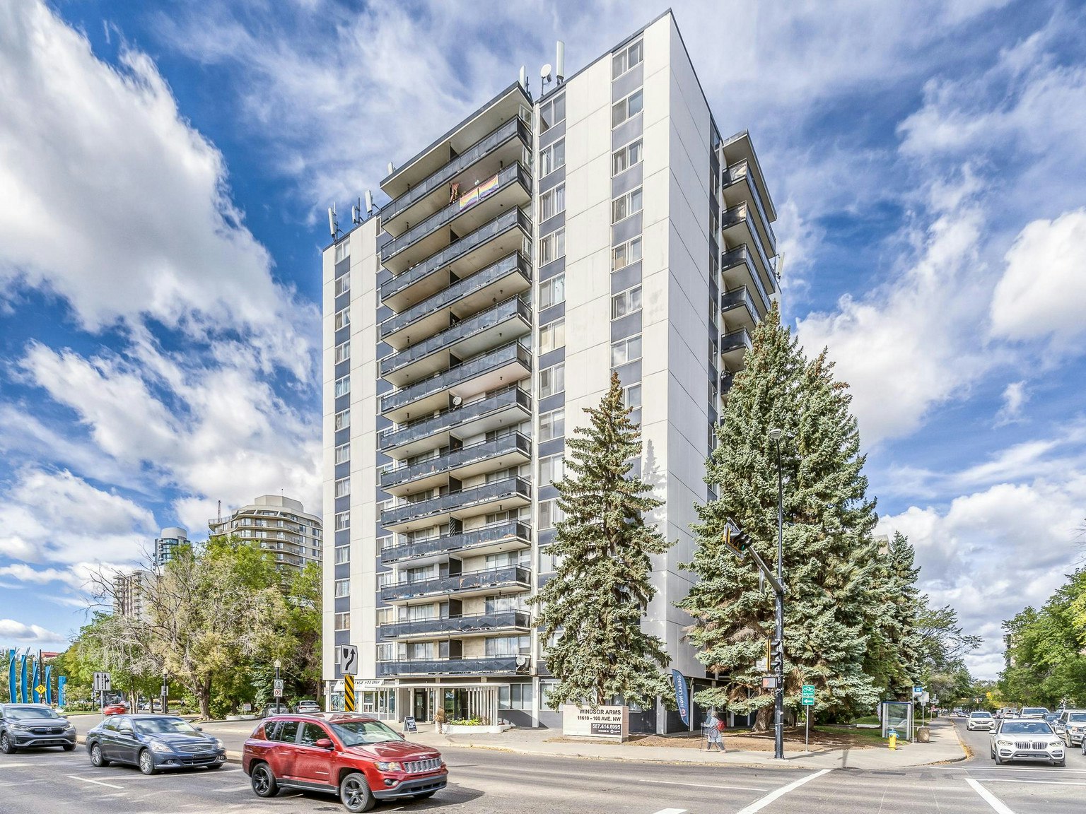 FEED-11610 100 Avenue Northwest, Edmonton, AB, T5K 0K1 - 22