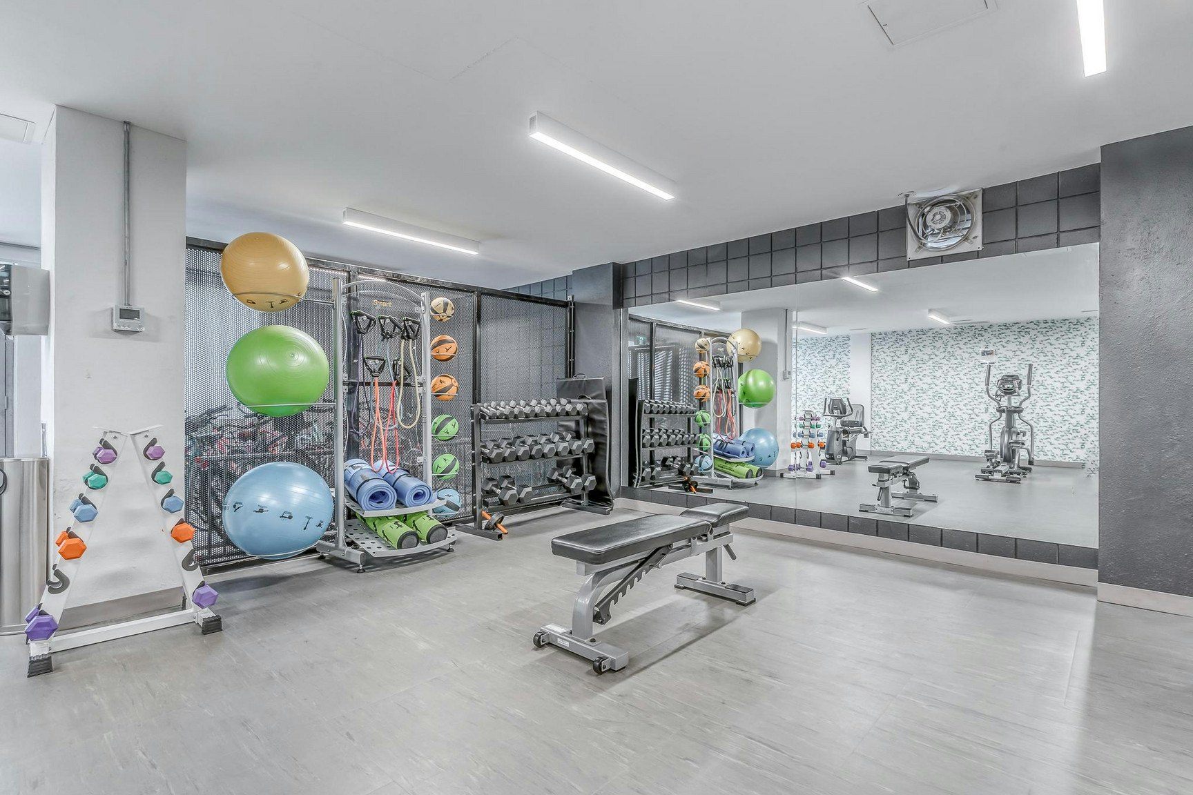 FEED-11610 100 Avenue Northwest, Edmonton, AB, T5K 0K1 - 11