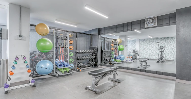 FEED-11610 100 Avenue Northwest, Edmonton, AB, T5K 0K1 - 11