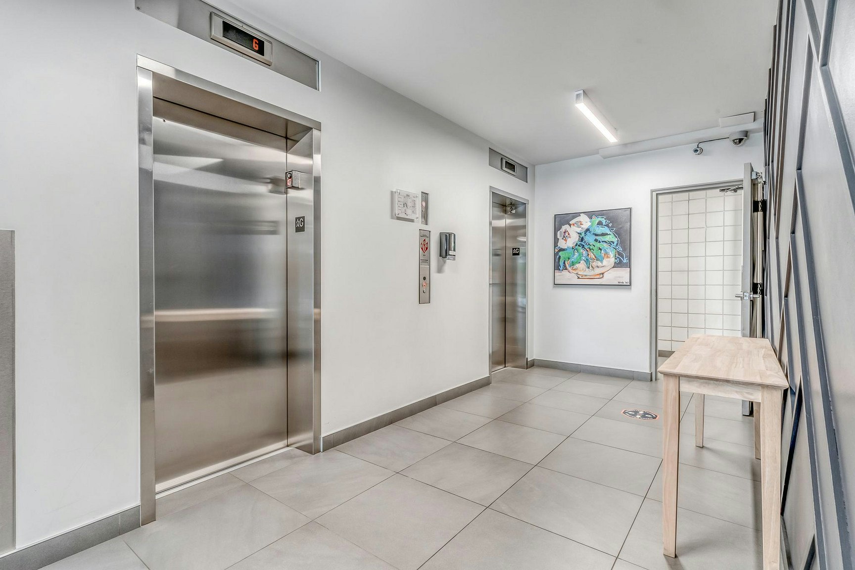 FEED-11610 100 Avenue Northwest, Edmonton, AB, T5K 0K1 - 18