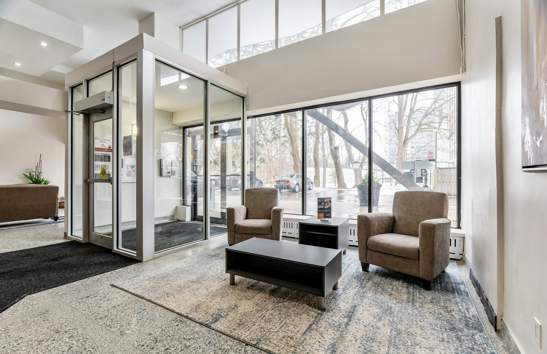 1231 Richmond Street, London, ON, N6A 3L9 - 9