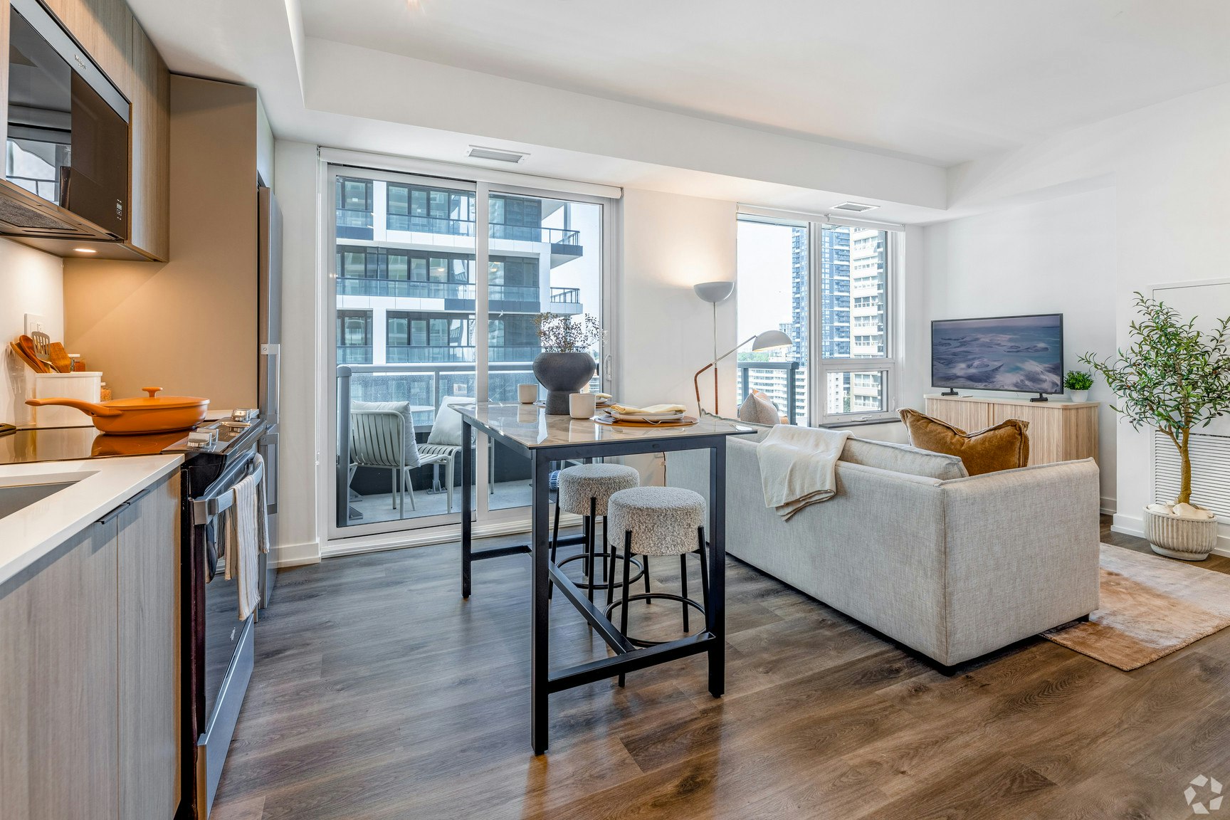 1210-73 Broadway Avenue, Toronto, ON, M4P 0G3 - 8
