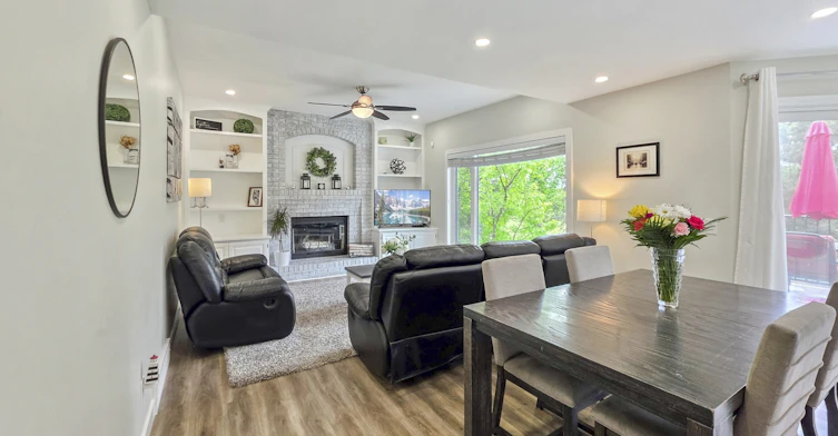 138 Mount Robson Close Southeast, Calgary, AB, T2Z 2E3 - 4