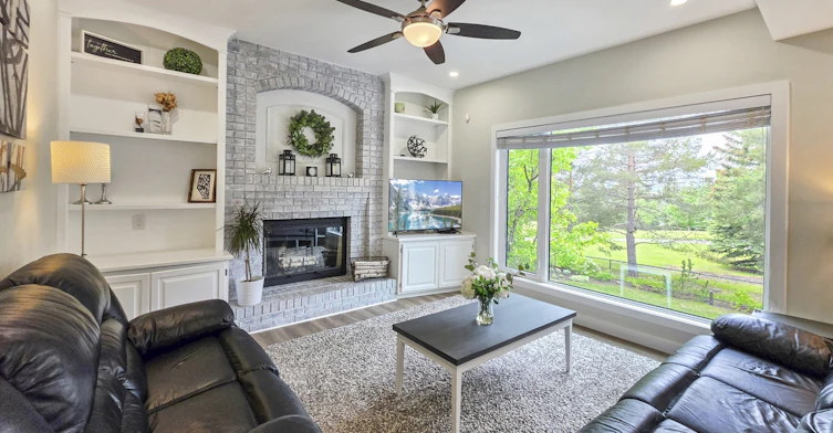 138 Mount Robson Close Southeast, Calgary, AB, T2Z 2E3 - 5