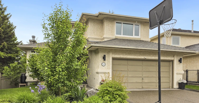 138 Mount Robson Close Southeast, Calgary, AB, T2Z 2E3 - 56
