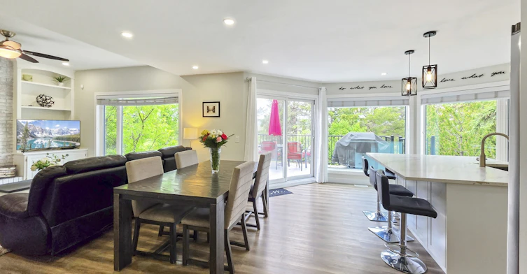 138 Mount Robson Close Southeast, Calgary, AB, T2Z 2E3 - 3