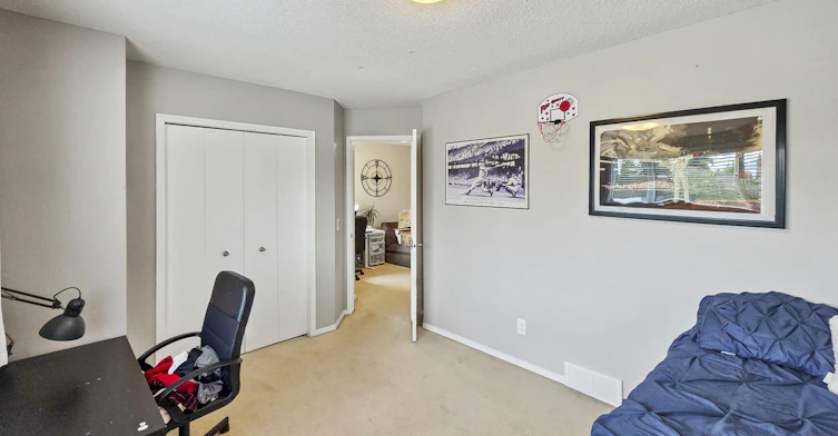 138 Mount Robson Close Southeast, Calgary, AB, T2Z 2E3 - 34