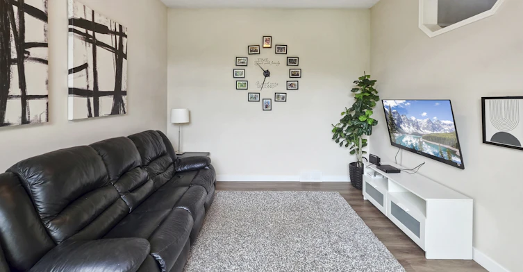 138 Mount Robson Close Southeast, Calgary, AB, T2Z 2E3 - 16