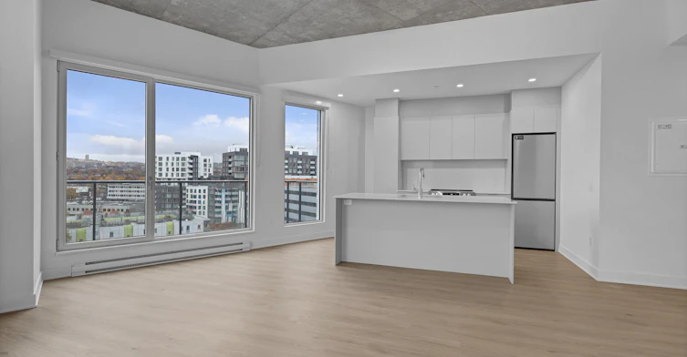 5070 Paré Rue, Montréal, QC, H4P 0E4