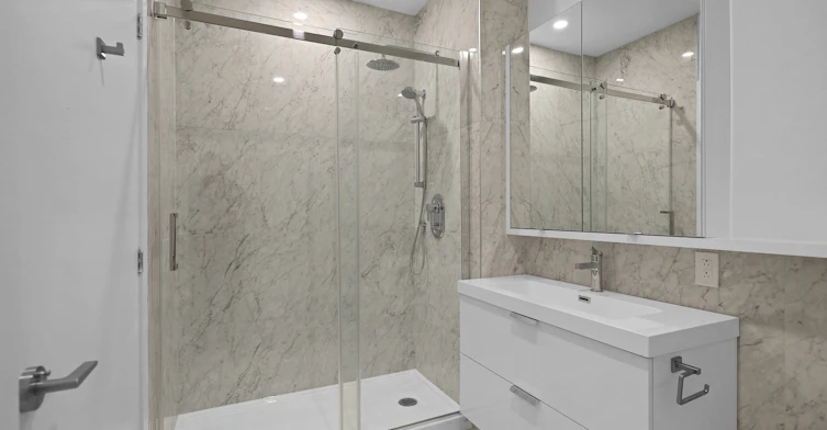 5070 Paré Rue, Montréal, QC, H4P 0E4 - 6