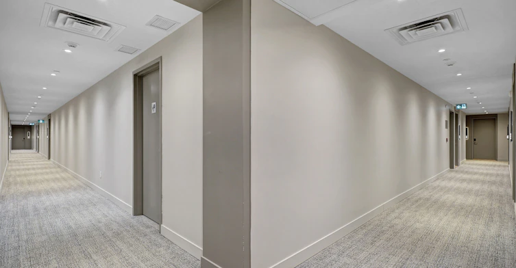 5070 Paré Rue, Montréal, QC, H4P 0E4 - 18