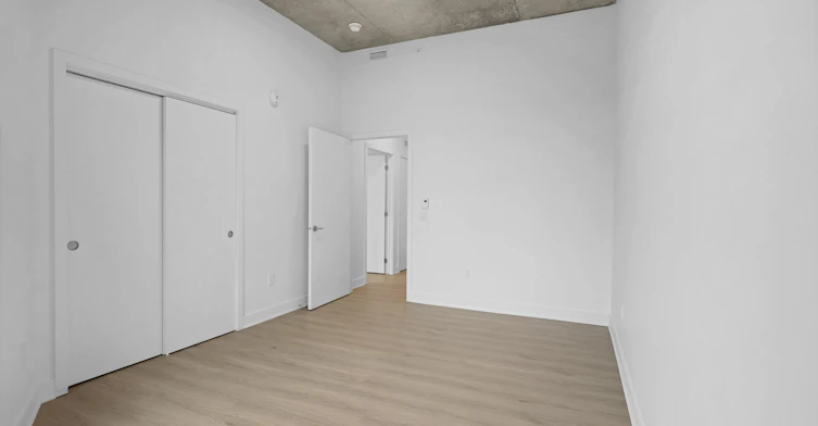 5070 Paré Rue, Montréal, QC, H4P 0E4 - 13