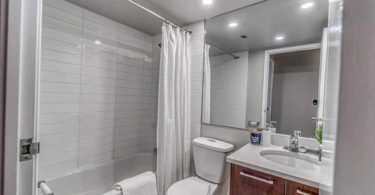 123 10 Avenue Southwest, Calgary, AB, T2R 1K8 - 15