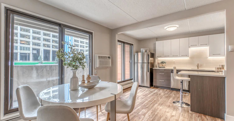 123 10 Avenue Southwest, Calgary, AB, T2R 1K8 - 7