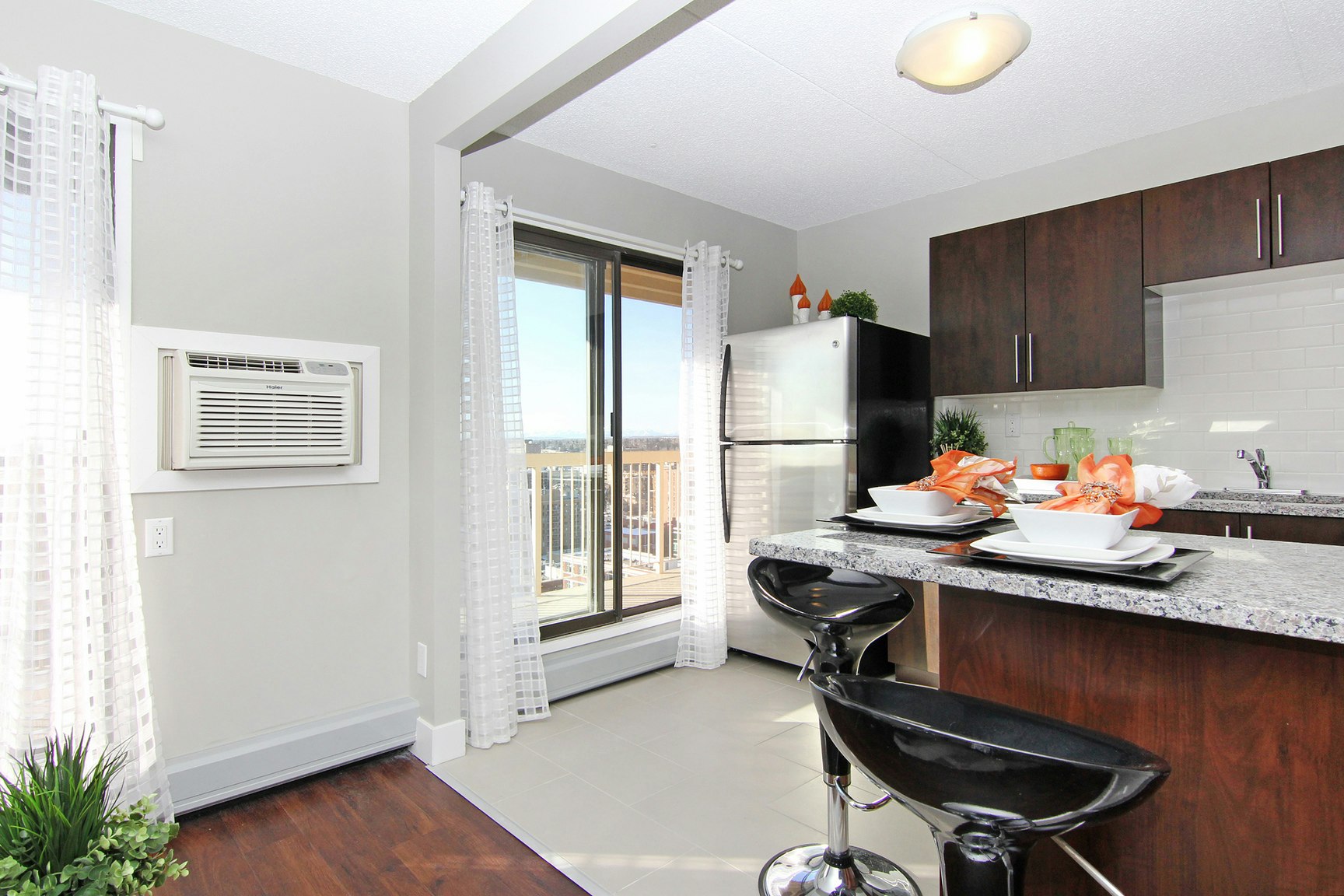123 10 Avenue Southwest, Calgary, AB, T2R 1K8