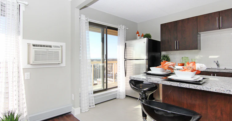 123 10 Avenue Southwest, Calgary, AB, T2R 1K8