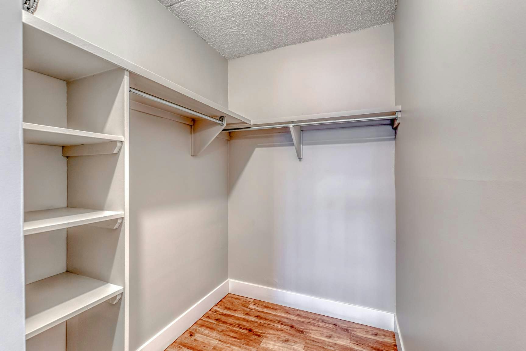 123 10 Avenue Southwest, Calgary, AB, T2R 1K8 - 14