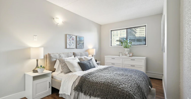 123 10 Avenue Southwest, Calgary, AB, T2R 1K8 - 8