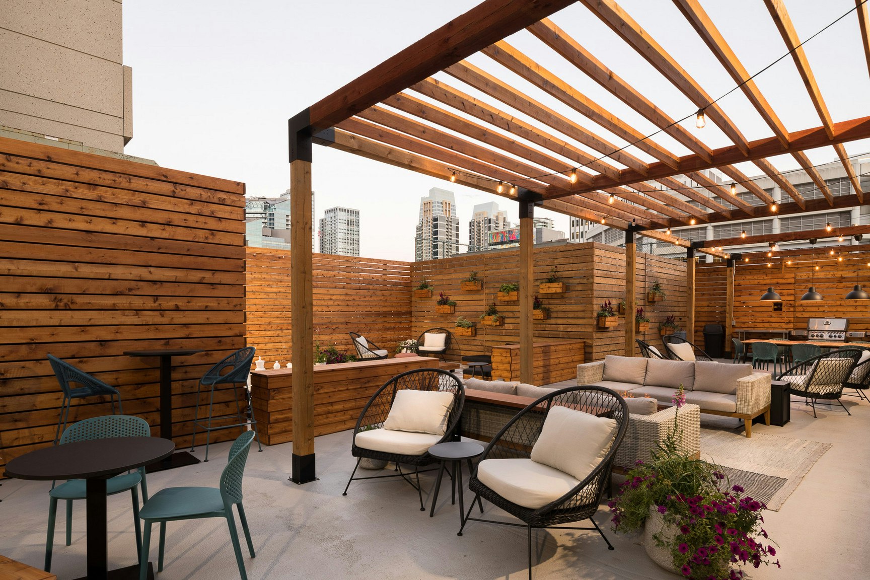123 10 Avenue Southwest, Calgary, AB, T2R 1K8 - 26