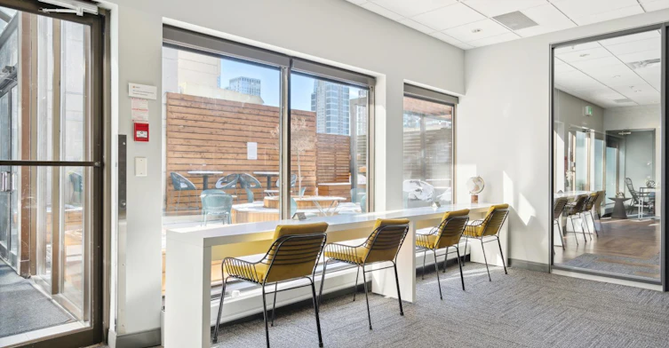 123 10 Avenue Southwest, Calgary, AB, T2R 1K8 - 13