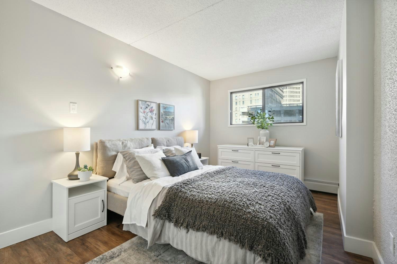 123 10 Avenue Southwest, Calgary, AB, T2R 1K8 - 9