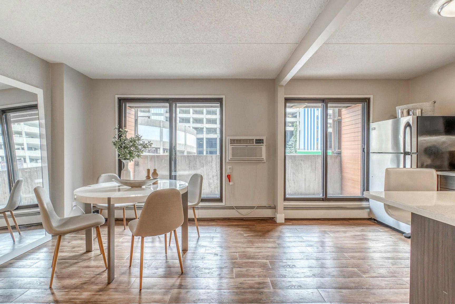 123 10 Avenue Southwest, Calgary, AB, T2R 1K8 - 5