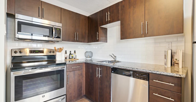 123 10 Avenue Southwest, Calgary, AB, T2R 1K8 - 18