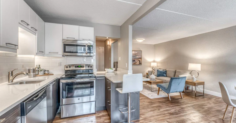123 10 Avenue Southwest, Calgary, AB, T2R 1K8 - 2