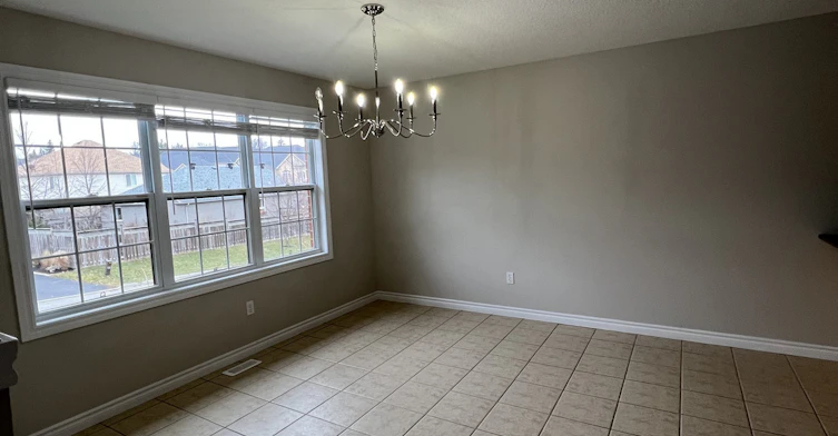 47 Pettitt Drive, Guelph, ON, N1E 0A7 - 3