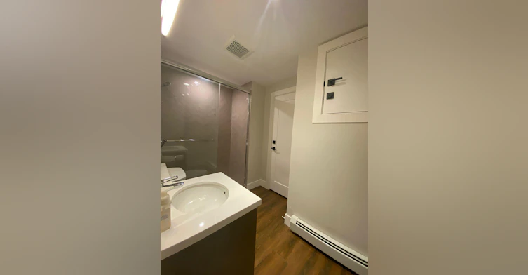 Basement-437 West 18th Avenue, Vancouver, BC, V5Y 2A9 - 5
