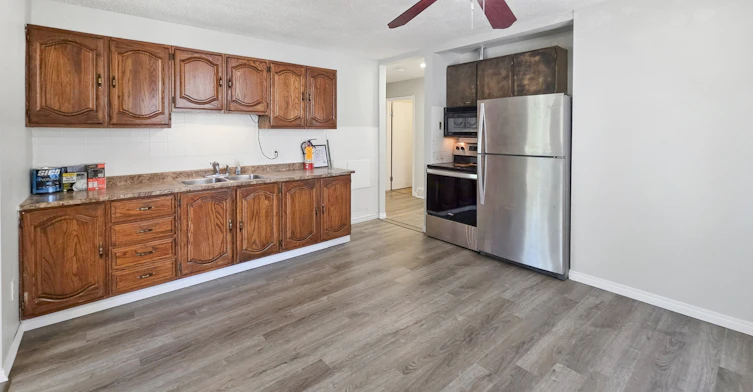 Upper-424 32 Avenue Northwest, Calgary, AB, T2M 2P9 - 9