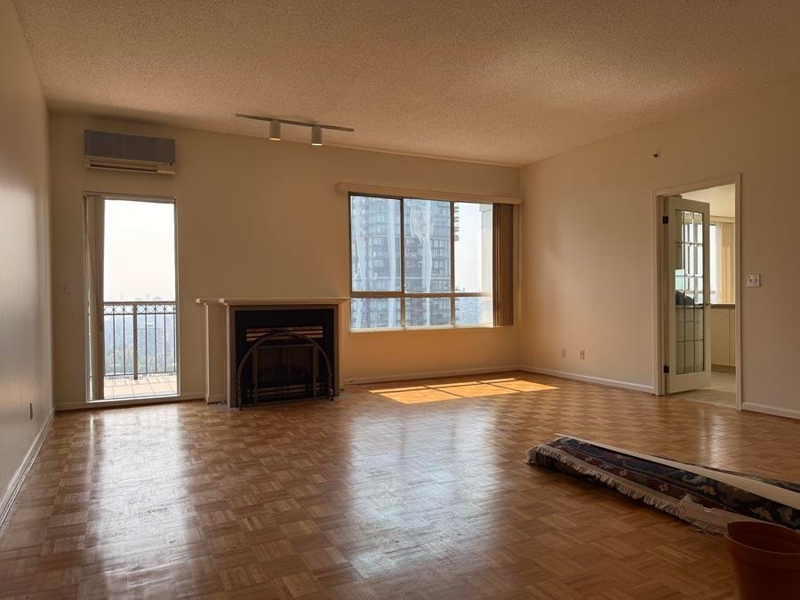 2101-551 Austin Avenue, Coquitlam, BC, V3K 6R7 - 4