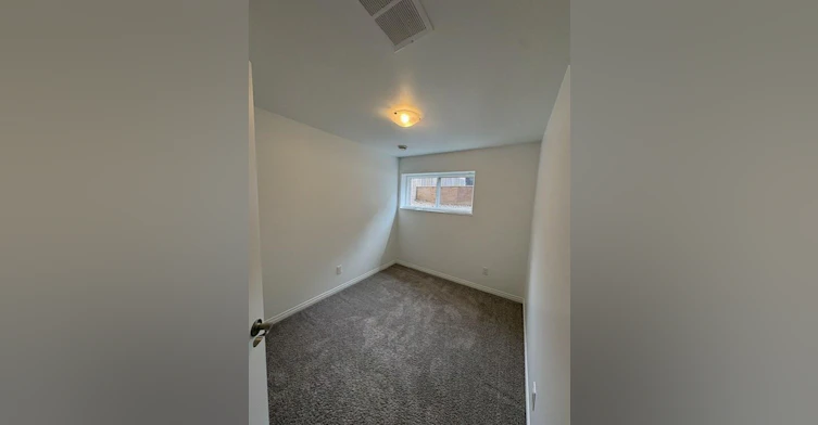 12037 Bsmt-12037 59 Street Northwest, Edmonton, AB, T5W 3Y1 - 23