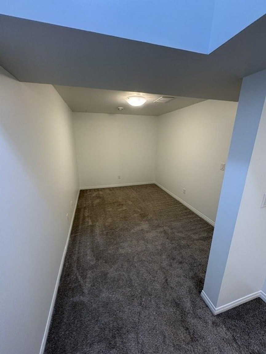 12037 Bsmt-12037 59 Street Northwest, Edmonton, AB, T5W 3Y1 - 20
