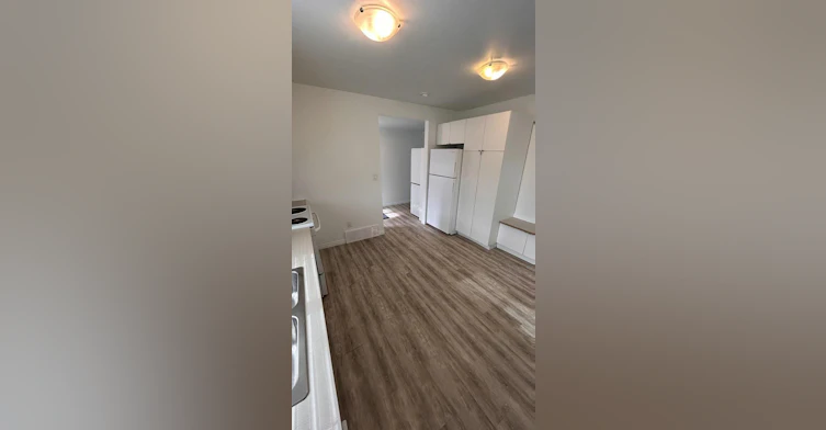 12037 Bsmt-12037 59 Street Northwest, Edmonton, AB, T5W 3Y1 - 10