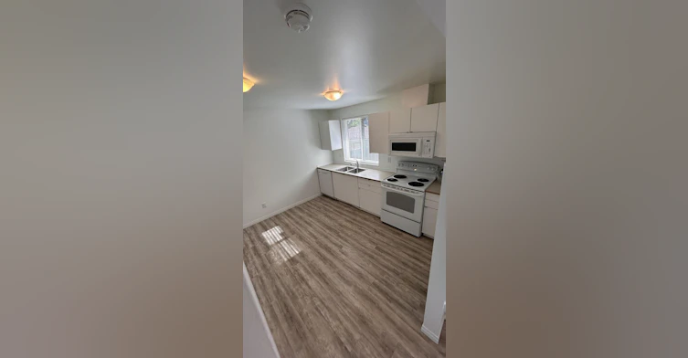 12037 Bsmt-12037 59 Street Northwest, Edmonton, AB, T5W 3Y1 - 6