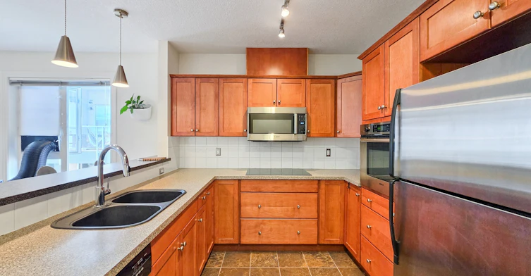413-3101 34 Avenue Northwest, Calgary, AB, T2L 2A3 - 9