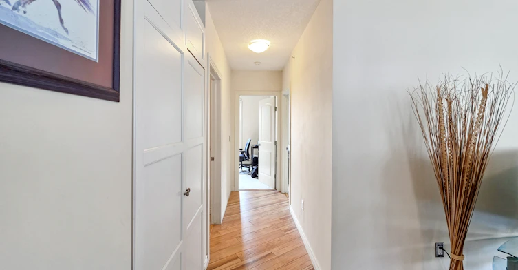 413-3101 34 Avenue Northwest, Calgary, AB, T2L 2A3 - 11