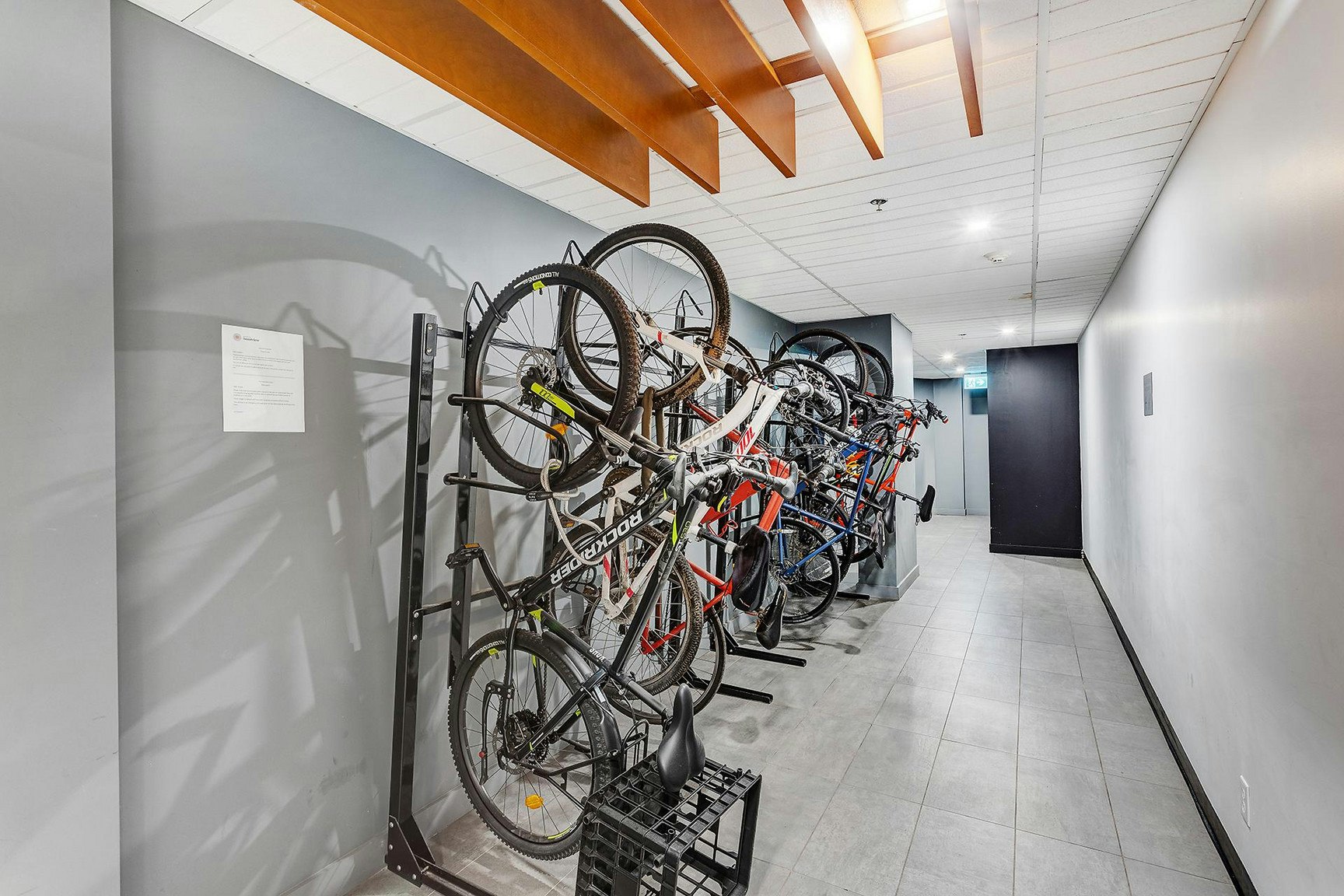 203-2150 De Maisonneuve Boulevard Ouest, Montréal, QC, H3H 1L2 - 12