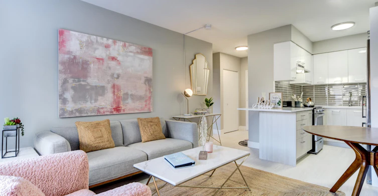 203-2150 De Maisonneuve Boulevard Ouest, Montréal, QC, H3H 1L2 - 2