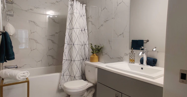 2B-11025 26 Avenue Northwest, Edmonton, AB, T6J 5V3 - 5